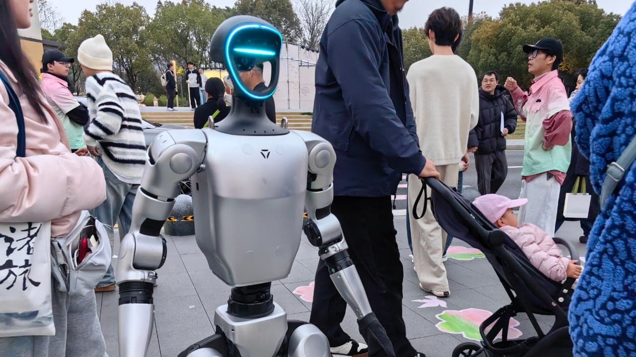 Pengiriman 5.500 Robot dari Tiongkok Membuat Pesaing Perangkat Keras AI AS Waspada
