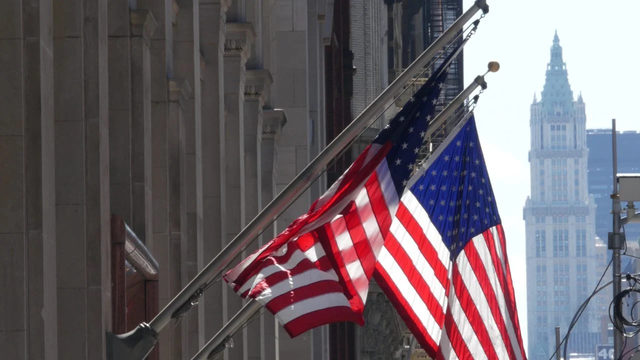 New York advarer mot falsk krypto og KI etter at svindeltap når 8 milliarder dollar
