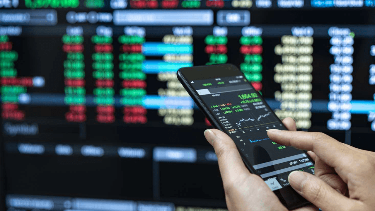 Verwacht veranderingen in beloningen en kosten bij cryptobeurzen naarmate de strategieën verschuiven