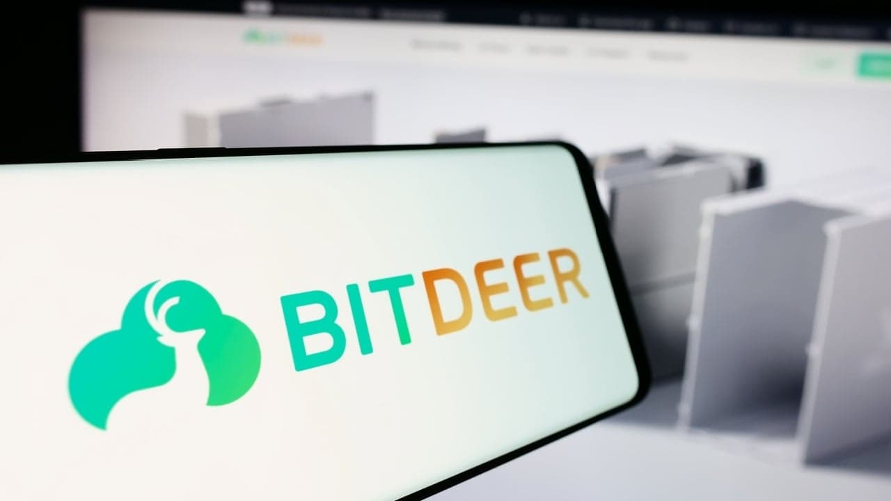 Bitdeer réduit sa perte brute à 8,5 millions de dollars alors que son chiffre d'affaires du deuxième trimestre dépasse les 228,8 millions de dollars